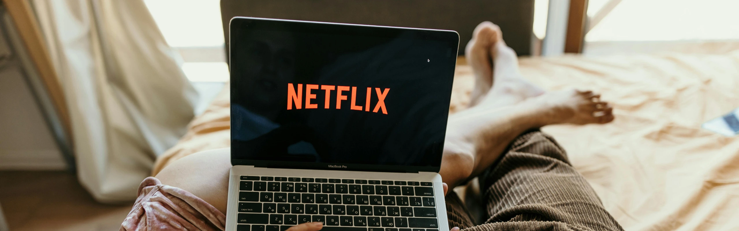 netflix advertising